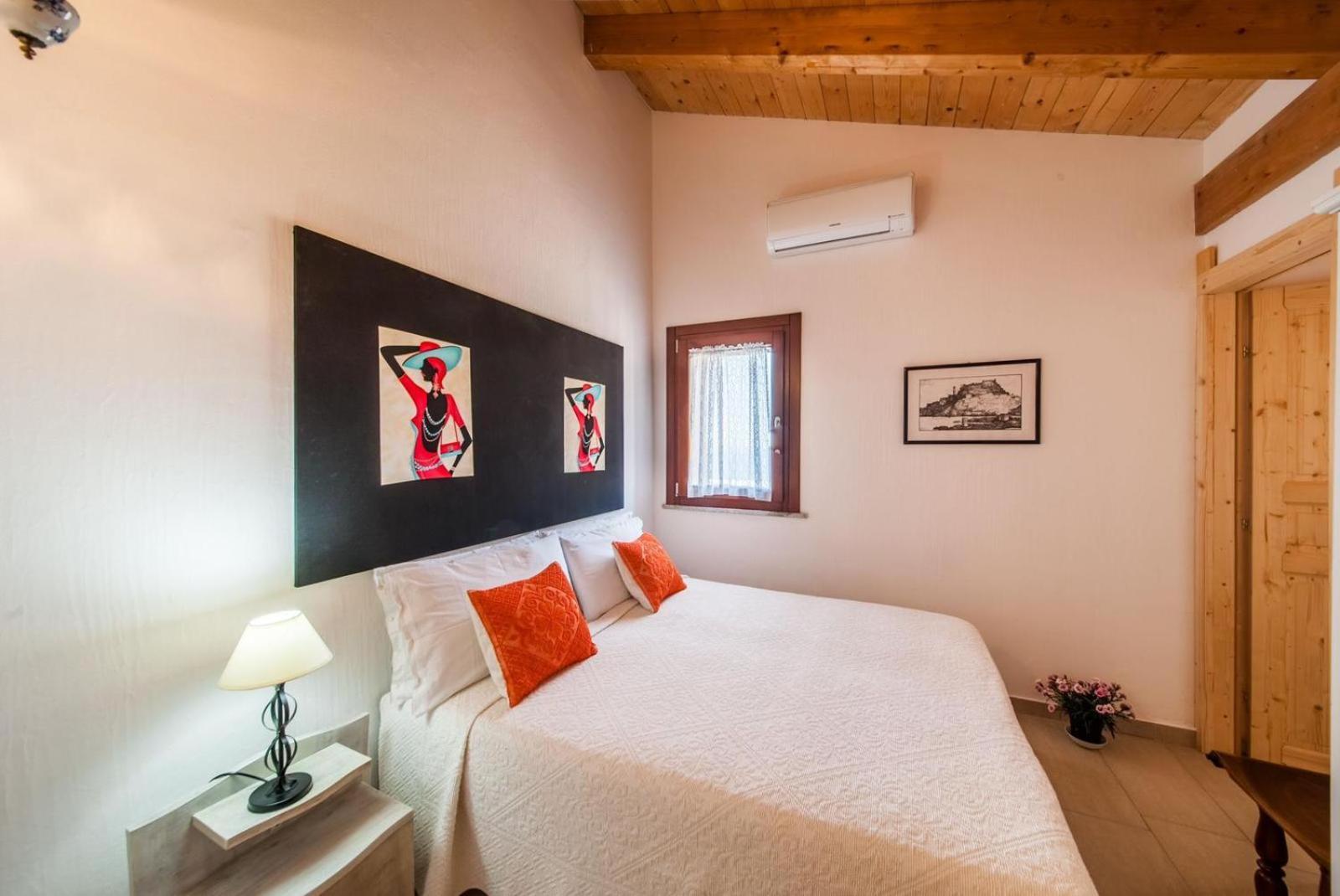 La Casa Di Mannazzotta 2 Bed & Breakfast กัสเตลซาร์โด ภายนอก รูปภาพ